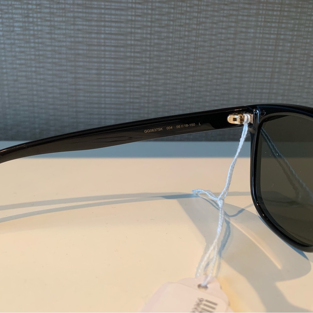Gucci Classic Black Men's Sunglasses - Picture 12 of 16